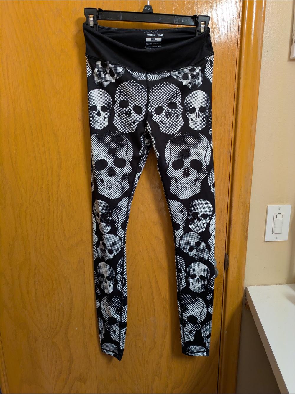 CVG "Retired" Black Skull Print Leggings Never Worn.